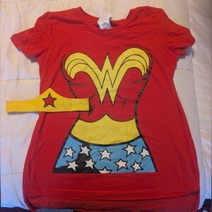 Red Wonder Woman Graphic T-Shirt with Headband Sz L